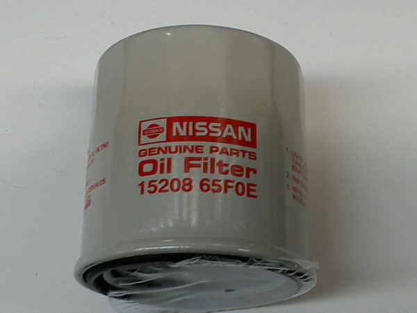 Nissan 1520865F0E Oil Filter